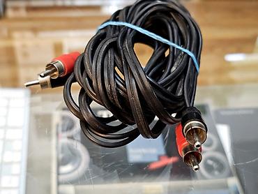 Kablovi i adapteri za kamere: Interconnect RCA Činč Kabl 5 metara RCA audio kabl – 2x RCA na 2x RCA — 7