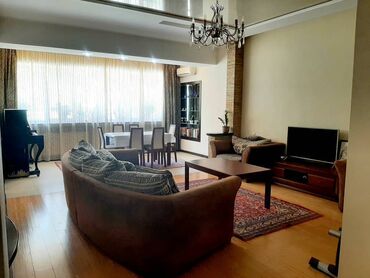 квартиры в районе рабочий городок: 3 бөлмө, 123 кв. м, Элитка, 1 кабат