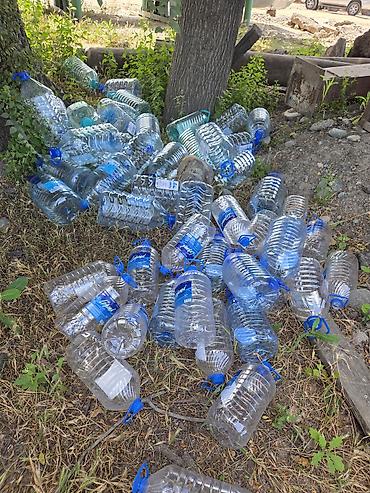 Пустые пластиковые бутыли 5 л с ручками и крышками (синие). Чистые от