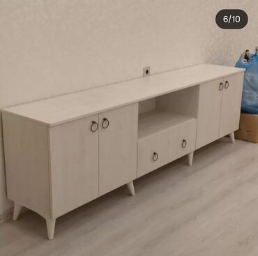 Sifarişlə mətbəx mebeli: Sifarişlə mətbəx dəsti, Özü çəkən petlələr, Parlaq laminat, Kredit yoxdur, Ödənişli çatdırılma — 18