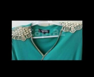 Paltolar: 48 raz.jaket lap az geyilib 15 man. qalanları fərqli qiymətə satılır — 23