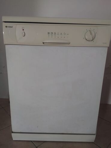 Qabyuyan maşınlar: Qabyuyan maşın Indesit, Tam qabaritli (60 sm.), İşlənmiş