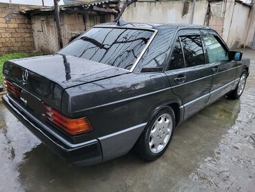 Продажа авто: Mercedes-Benz 190: 2 л | 1992 г. Седан