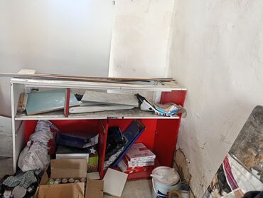 вешалка для брюк и рубашек напольная: Mağaza üçün şüşəli vitrİN/hesab-kassa masası - Material: metal