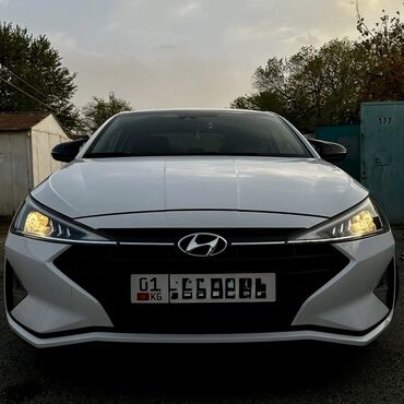 Hyundai: Hyundai Elantra: 2018 г., 1.6 л, Вариатор, Бензин, Седан