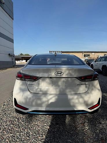 bmw рул: Hyundai Elantra: 2020 г., 1.6 л, Автомат, Гибрид, Седан — 4