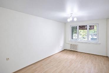Продаётся 1-ком квартира 104 серия Район: 8 мкр Площадь: 35 м²