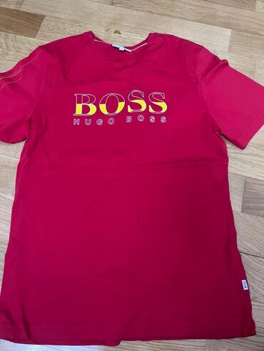 qirmizi kofta: Hugo Boss original kofta, yeni kimi 10yaş