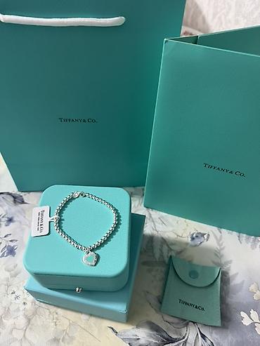 Bilərzik, Tiffany, Gümüş
