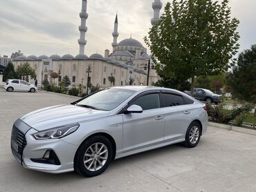 Hyundai: Hyundai Sonata: 2017 г., 2 л, Типтроник, Газ, Седан