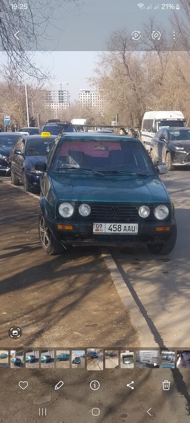 Volkswagen: Volkswagen Golf: 1990 г., 1.8 л, Механика, Бензин, Седан