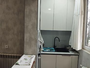 tamer: Gəncə prospektinde ganuni 3 otaqlı Leninqrad proektli ev satılır, ev — 3