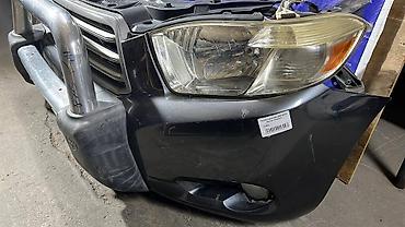 Автозапчасти: Бампер Toyota, Б/у, Оригинал — 2