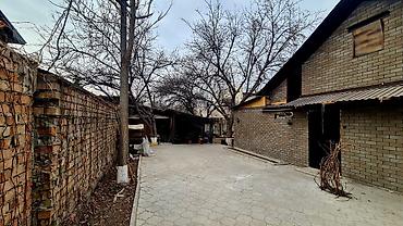 Продажа коттеджей и домов: ЮНУСАЛИЕВА/АХУНБАЕВА! 4-х комнатный дом! ПРОСТОРНЫЙ ДВОР покрыт — 14