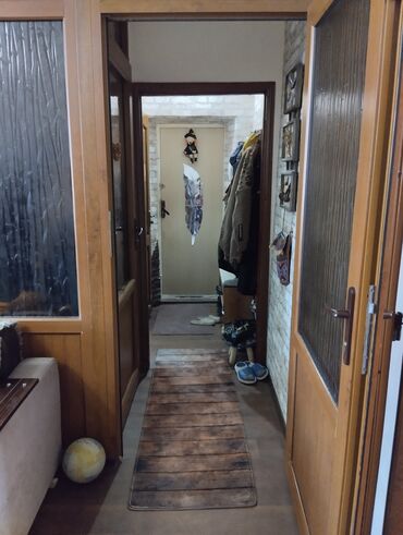 сдаю квартиру район эркиндик боконбаева: 1 бөлмө, Толугу менен эмереги бар