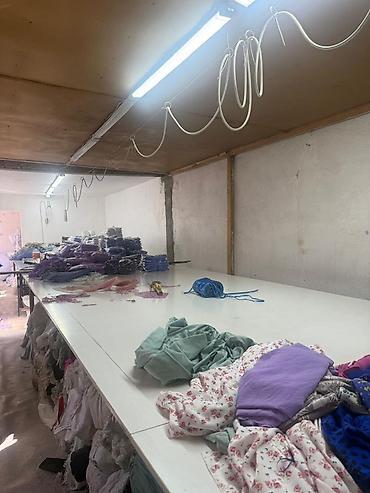 швейный цех на дом: Продаётся одноэтажный частный дом 3 комнаты, общей площадью 72 м2 — 4