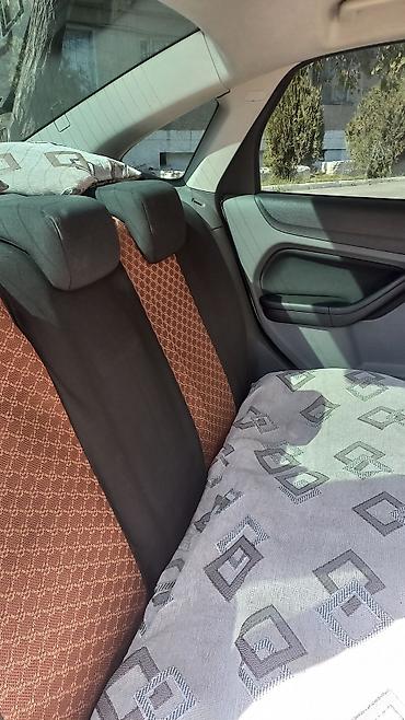 kia karneval: Ford Focus: 2010 г., 2 л, Автомат, Бензин, Седан — 6
