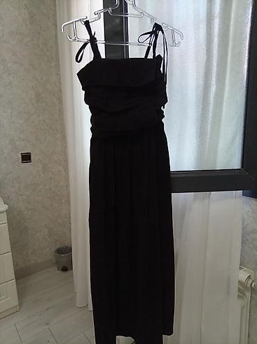 qadın ucun donlar: Qara rəngdə uzun qadın donu - Stil: maxi uzunluqda, romantik və zərif — 1