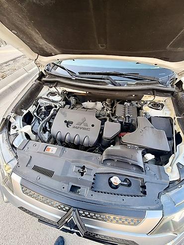 поджеро 2: Mitsubishi Outlander: 2017 г., 2.4 л, Вариатор, Бензин, Кроссовер — 8