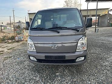 тойота бортовой: Легкий грузовик, Hyundai, Стандарт, Б/у — 1