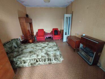 без хозяина квартира: 1 комната, 36 м², 105 серия, 3 этаж