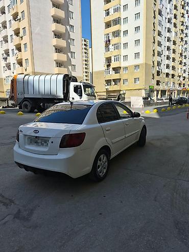chery maşın: Kia Rio: 1.6 l | 2011 il Sedan — 9