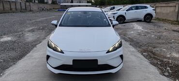 BYD: BYD : 1.5 l | Sedan