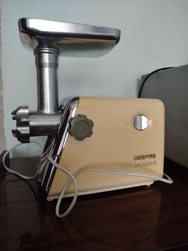 Кухонные плиты и варочные поверхности: Мясорубка Geepas