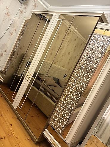 işıqlı güzgü: Yataq otağı üçün dəst – güzgülü şkaf və konsol - Tərkib: iri sürgülü — 4