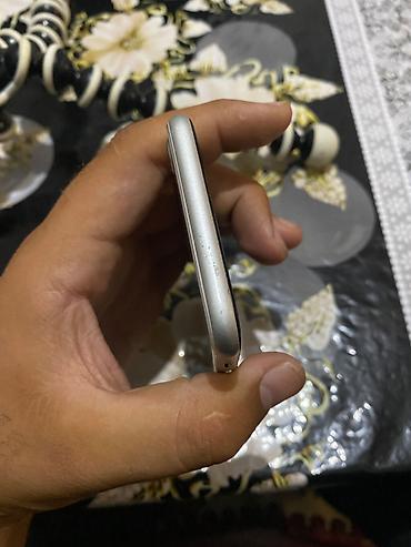 ucuz telefon aksesuarları: IPhone SE, 64 GB, Ağ, Barmaq izi — 5