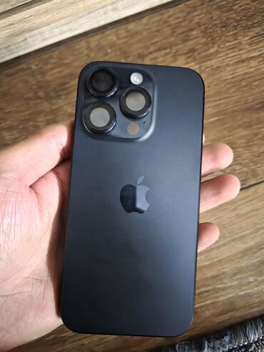 техно пова: IPhone 15 Pro, Б/у, Черный