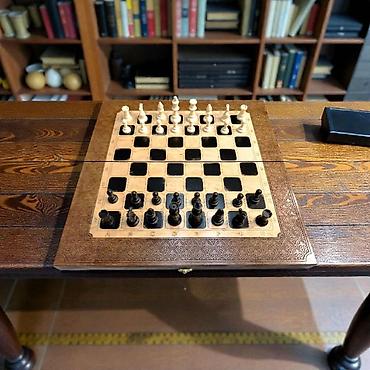 Настольные игры: Деревянный набор «Шахматы/Нарды 2-в-1» в резном футляре-книге. - — 7