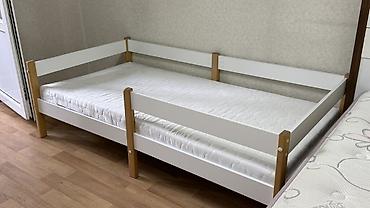 Продаю детскую кроватку 90×180 см вместе с матрасом. Кроватка