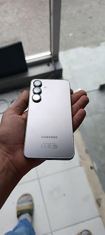 samsung işlənmiş: Samsung Galaxy S25, 256 GB, rəng - Gümüşü — 1