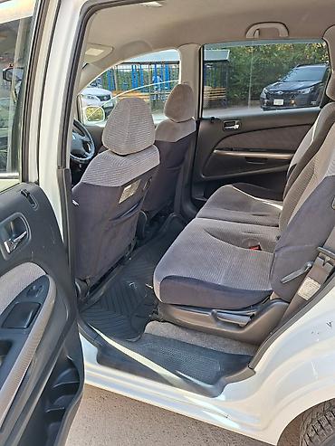 Honda: Honda Stream: 2004 г., 1.7 л, Автомат, Бензин, Минивэн — 11