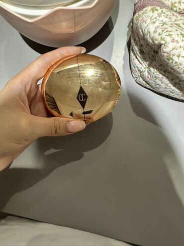 Макияж: Компактная пудра Charlotte Tilbury Airbrush Flawless Finish - Футляр