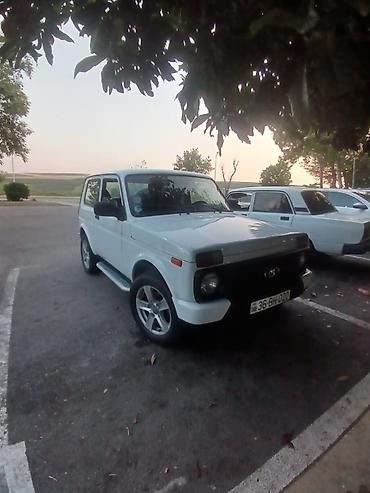 təkər 16 c: VAZ (LADA) 4x4 Niva: 1.7 l | 1999 il 231651 km Sedan — 1
