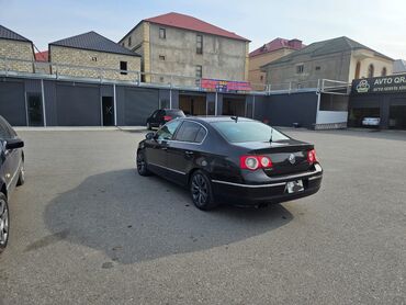 Volkswagen: Volkswagen Passat: 2 l | 2006 il Sedan — 4