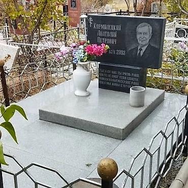 Ритуальные услуги: Изготовление памятников, Изготовление оградок, Изготовление крестов | Гранит, Металл, Мрамор | Установка, Оформление — 3