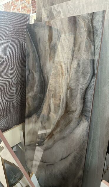 düş: - Məhsul: Böyük ölçülü dekorativ keramika/porcelan plitələr - Üslub