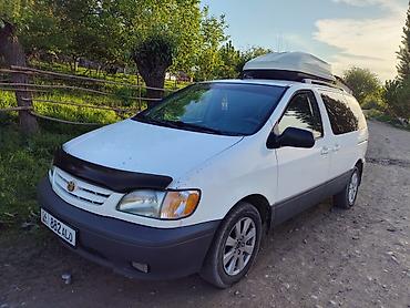 Toyota Sienna: 2001 г., Минивэн — 2