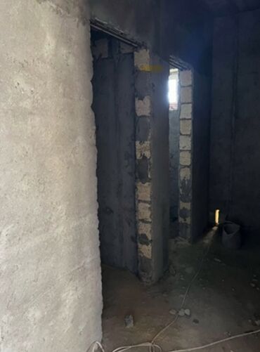 Tikinti işləri: 2 mərtəbəli daş ev karkası - Layihə: geniş eyvanlı, sütunlu fasad; — 9