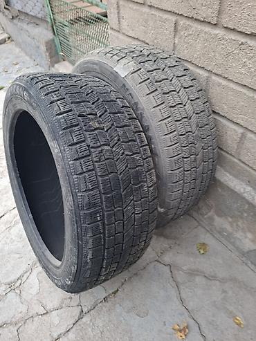 Зимние шины Hankook Winter i*Pike (надпись Hankook видно на борте)