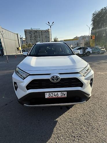 клим: Toyota RAV4: 2021 г., 2.5 л, Вариатор, Гибрид, Кроссовер — 1