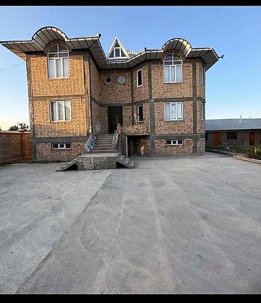 6 комнат и более, 300 м², 10 соток, Ош