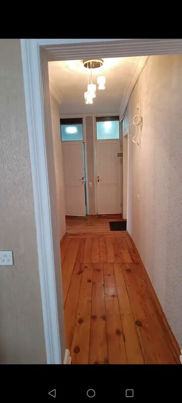 Uzunmüddətli kirayə mənzillər: Memar .Əcəmi .metrosu (2-3 deyqa piyada)Cavadxan küç .54 saylı — 1