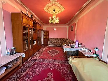 kohnə binalar: Bakı, 4-cü mikrorayon, 3 otaqlı, Köhnə tikili, m. Memar Əcəmi, 80 kv. m — 2