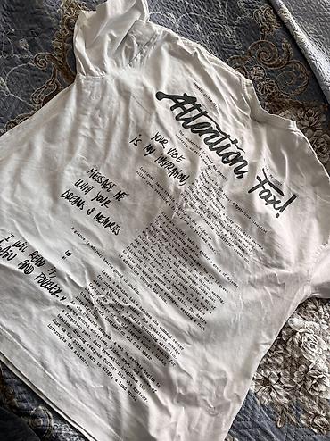 b koynəyi var: BERSHKA 1defe geyinilib deye ucuz satılır yeniden seçilmir baha alınıb — 1