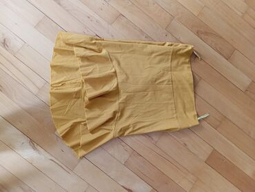 Dəstlər, kostyumlar: Qadın geyimləri dəsti – 3 ədəd 1) Qırmızı qısa don: - Klassik düz — 18