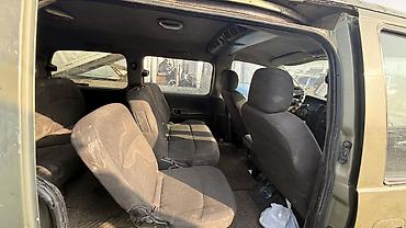 Унаа: Hyundai Starex: 2001 г., Кол менен иштөөчү, Дизель, Вэн/Минивэн — 3